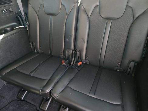 Certified 2023 Kia Sorento S image 30