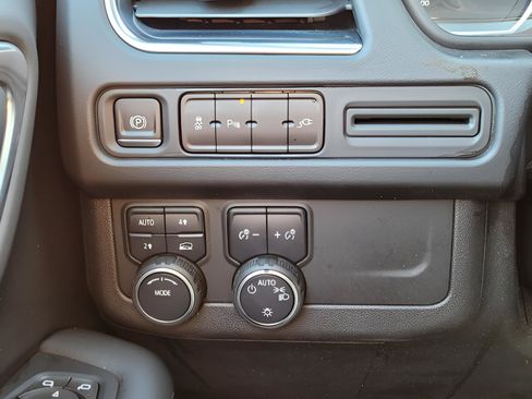 Used 2021 Chevrolet Tahoe LT image 23