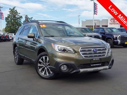 Used 2016 Subaru Outback 3.6R Limited w/ Popular Package #4 image 2
