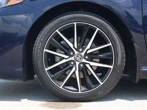 Used 2021 Toyota Camry SE w/ Cold Weather Package AWD/4WD image 9