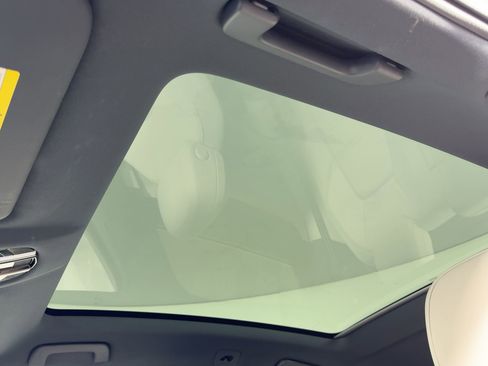 Certified 2023 Porsche Cayenne Coupe w/ Premium Package image 14