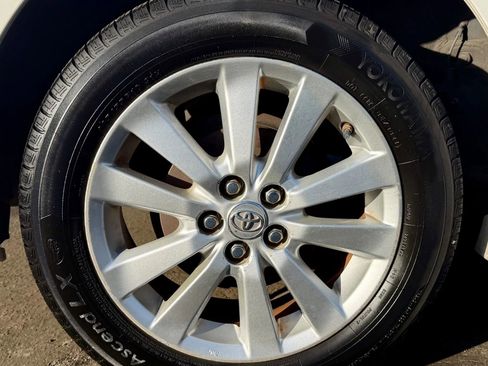 Used 2010 Toyota Corolla S image 6