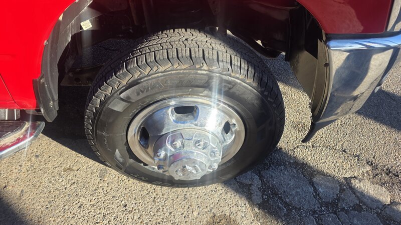 Used 2024 RAM 3500 Big Horn AWD/4WD image 28