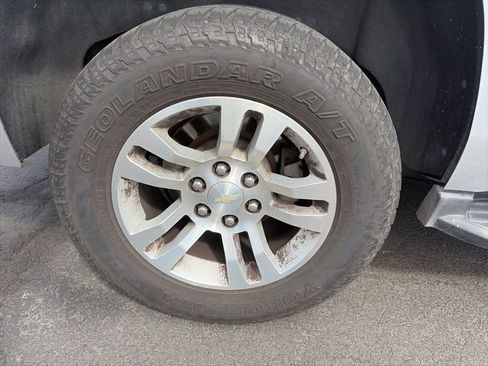 Used 2019 Chevrolet Tahoe LT RWD image 6