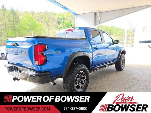 Certified 2024 Chevrolet Colorado ZR2 w/ LPO, Tailgate Decal Package AWD/4WD image 3