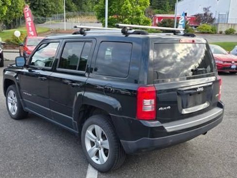 Used 2013 Jeep Patriot Limited w/ Sun/Sound Group AWD/4WD image 2