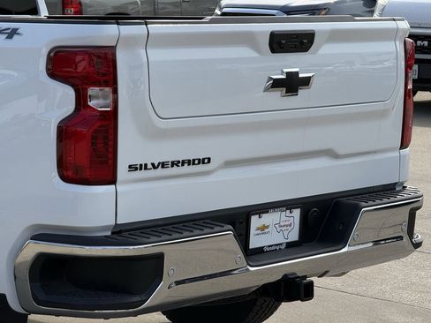 New 2026 Chevrolet Silverado 1500 W/T w/ WT Safety Package AWD/4WD image 6
