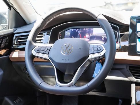 New 2026 Volkswagen Jetta SEL FWD image 18
