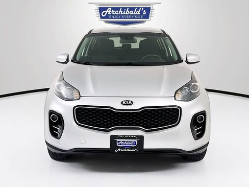 Used 2017 Kia Sportage LX AWD/4WD image 2