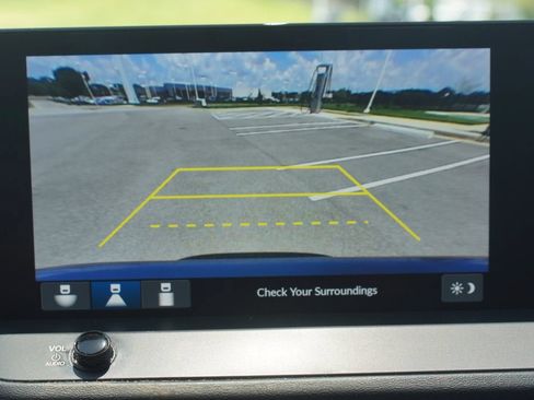 Used 2023 Honda Accord Sport image 7