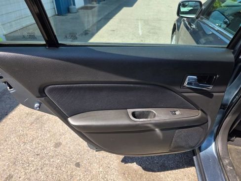 Used 2012 Ford Fusion SE FWD image 17