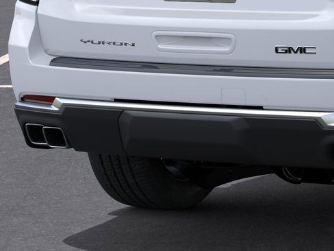 New 2026 GMC Yukon Denali w/ Sun & Power Step Package AWD/4WD image 14