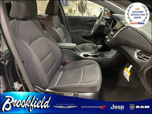 Used 2023 Chevrolet Malibu LS image 19