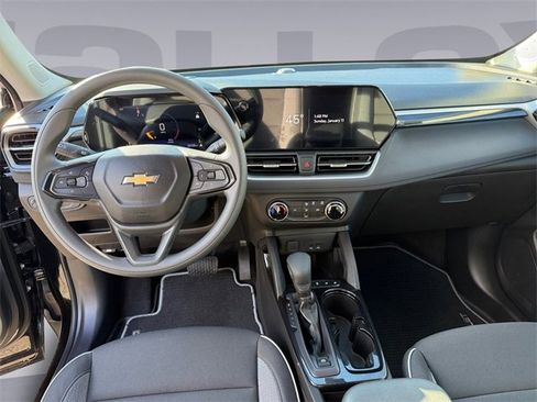 Used 2026 Chevrolet TrailBlazer LS image 12