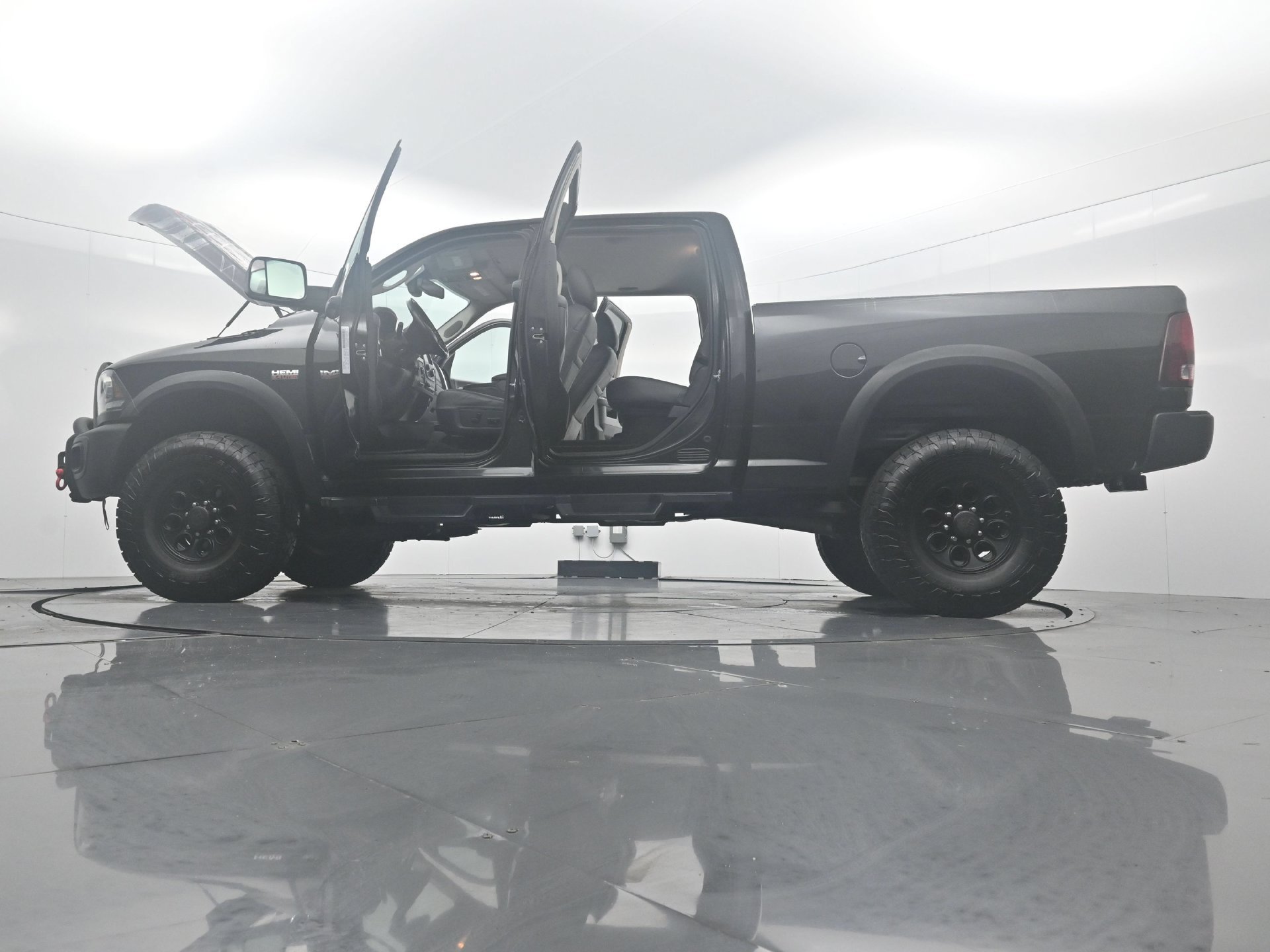 Used 2016 RAM 2500 Power Wagon w/ Luxury Group AWD/4WD image 43