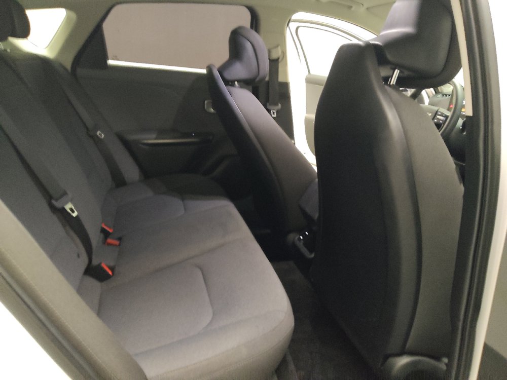 Used 2025 Kia K4 FWD image 19