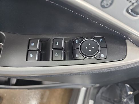 Used 2024 Ford Explorer Limited image 26