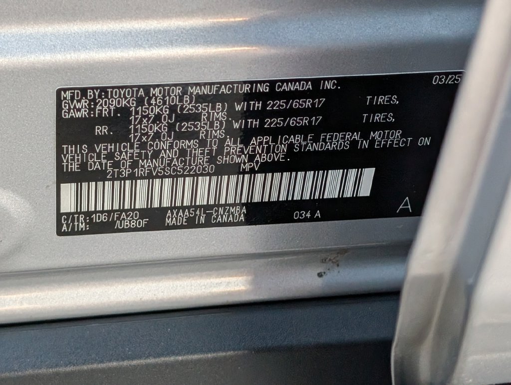 Used 2025 Toyota RAV4 XLE w/ Weather Package AWD/4WD image 31