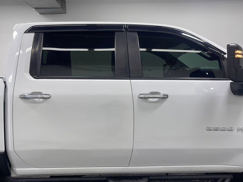 Used 2021 Chevrolet Silverado 2500 LT w/ Z71 Off-Road Package AWD/4WD image 19