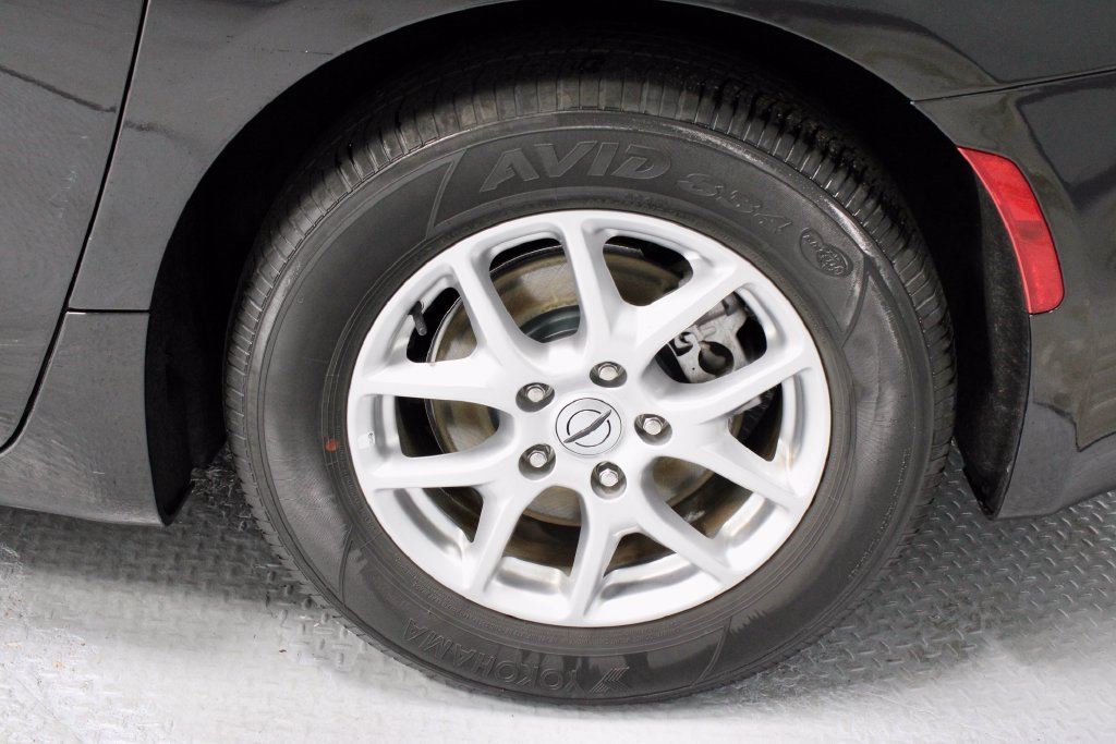 Used 2024 Chrysler Pacifica Touring-L FWD image 19