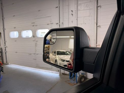 Used 2019 Ford F150 XLT w/ Equipment Group 301A Mid AWD/4WD image 29