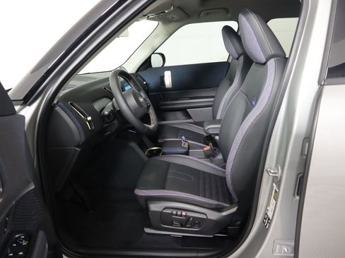 Certified 2025 MINI Cooper Countryman S image 19