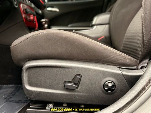 Used 2019 Dodge Charger Scat Pack RWD image 19