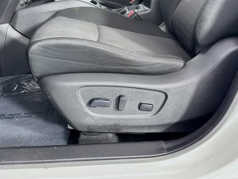 Certified 2019 Nissan Rogue SV w/ Premium Package image 21