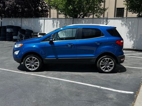 Used 2021 Ford EcoSport Titanium AWD/4WD image 4