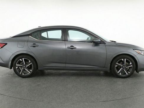 Used 2024 Nissan Sentra SV image 11