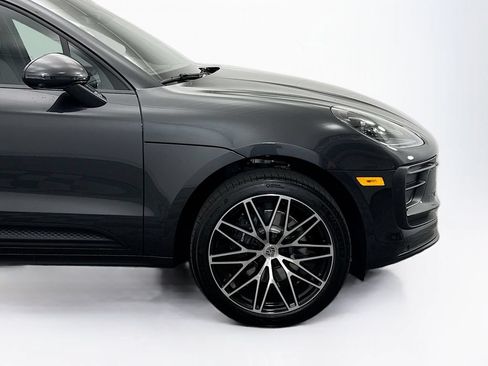 Used 2026 Porsche Macan AWD/4WD image 11