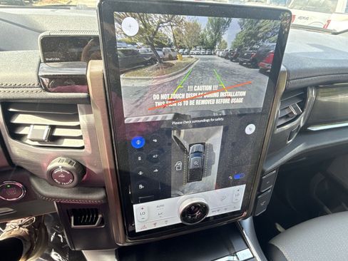 New 2025 Ford F150 Lightning Lariat image 39