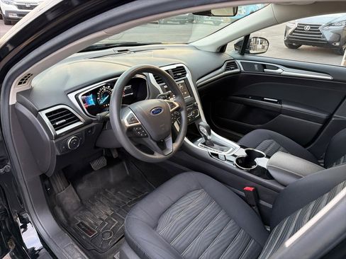 Used 2016 Ford Fusion SE image 22