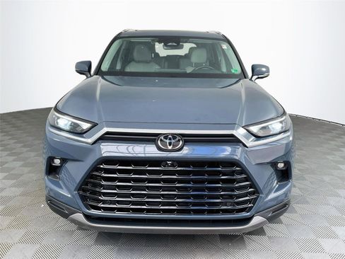 Used 2024 Toyota Grand Highlander AWD image 2