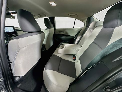 Used 2025 Toyota Corolla LE FWD image 25