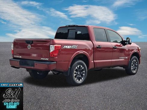 Used 2018 Nissan Titan PRO-4X w/ Pro-4x Convenience Package AWD/4WD image 17