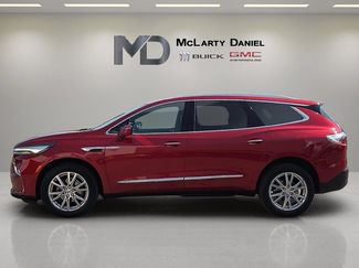 Used 2023 Buick Enclave Essence w/ Experience Buick Package FWD video 2