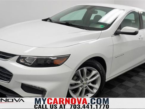 Used 2018 Chevrolet Malibu LT image 1