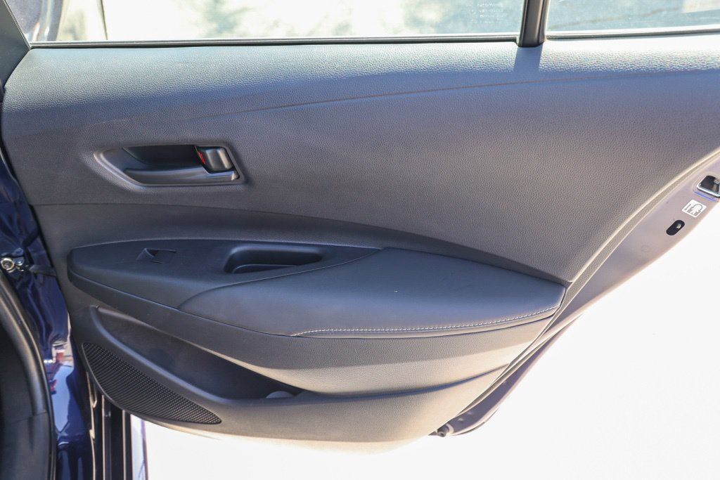 Used 2022 Toyota Corolla LE w/ Premium Interior Package FWD image 19