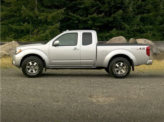 Used 2011 Nissan Frontier SV w/ SV Premium Utility Pkg RWD video 1