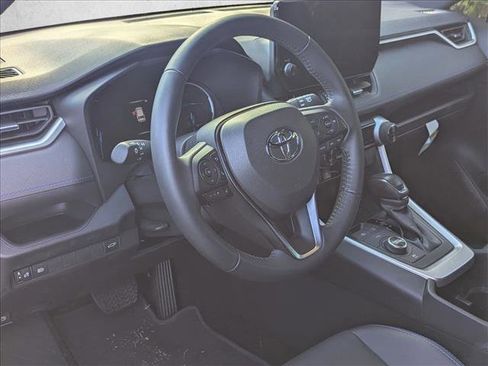 Used 2025 Toyota RAV4 XSE image 9