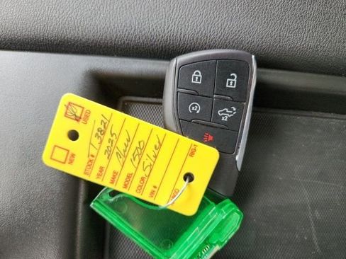 Certified 2025 Chevrolet Silverado 1500 LT image 23