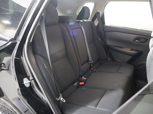 Used 2024 Nissan Rogue S AWD/4WD image 29