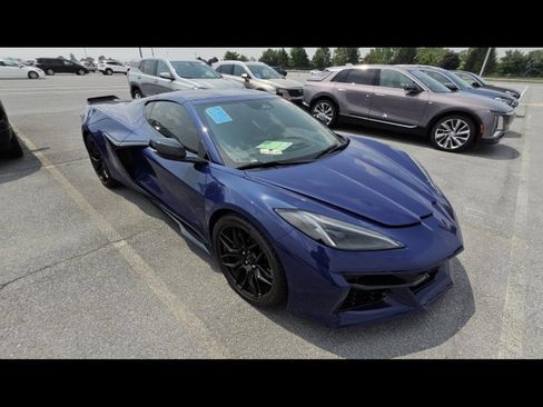 Used 2025 Chevrolet Corvette Z06 w/ Battery Protection Package image 6