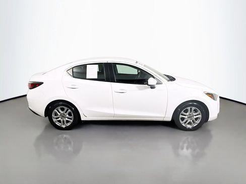 Used 2016 Scion iA FWD image 8
