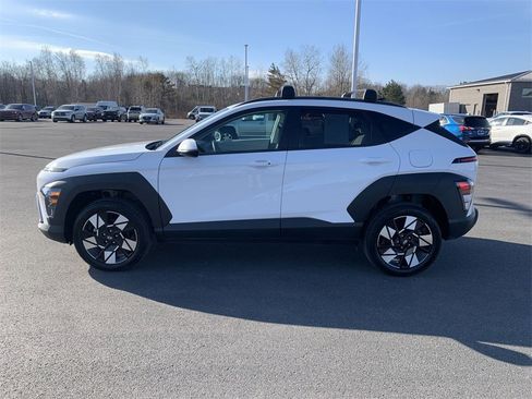 Used 2024 Hyundai Kona SEL image 5