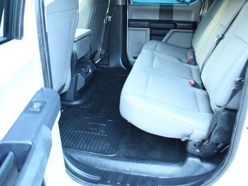 Used 2022 Ford F250 XL w/ Power Equipment Group image 20