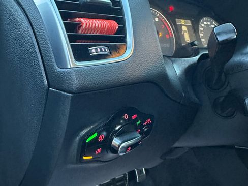 Used 2015 Audi SQ5 Premium Plus w/ Technology Package image 43