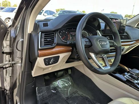 Used 2022 Audi Q5 2.0T Premium image 19