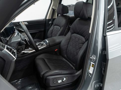 Used 2026 BMW X7 xDrive40i AWD/4WD image 7